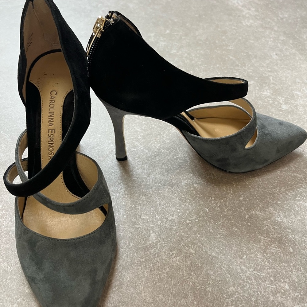 Carolina Espinosa suede black and grey dress pumps. Size 6